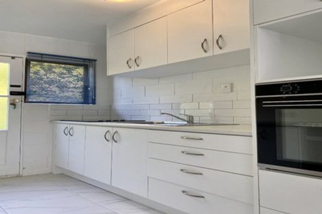 Photo of property in 2/767 Beach Road, Browns Bay, Auckland, 0630