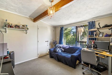 Photo of property in 14 Emery Grove, Bayview, Auckland, 0629