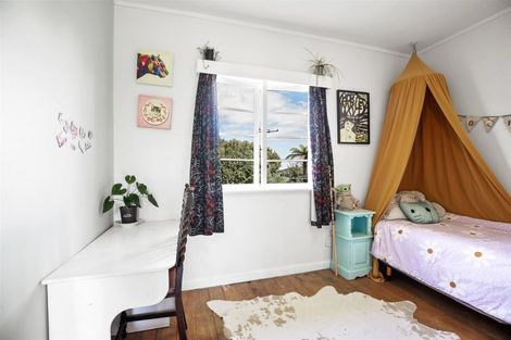 Photo of property in 70 Thames Road, Paeroa, 3600