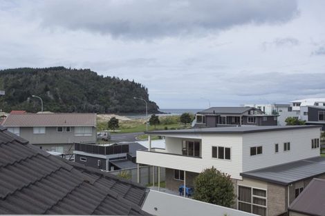 Photo of property in 1/100 Winifred Avenue, Whangamata, 3620