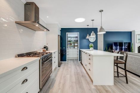 Photo of property in 20 Puhoi Close, Puhoi, Warkworth, 0994