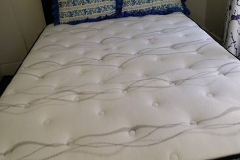 Photo of property in 75 Todman Street, Brooklyn, Wellington, 6021