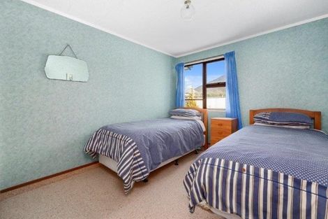 Photo of property in 28 Flora Dora Parade, Lake Hawea, Wanaka, 9382