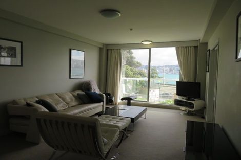 Photo of property in The Capital, 2/370 Oriental Parade, Oriental Bay, Wellington, 6011