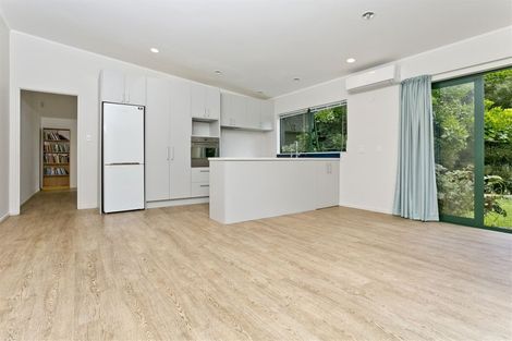 Photo of property in 6 Nandina Lane, Pukekohe, 2120