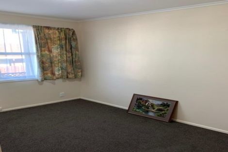 Photo of property in 2/14 South Street, Papakura, 2110