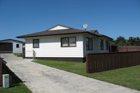 Photo of property in 43 Rosewood Place, Paraparaumu, 5032