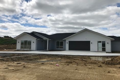 Photo of property in 15 Mclachlan Way, Pokeno, 2471