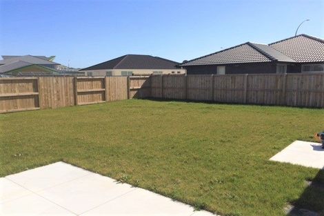 Photo of property in 13 Derwent Place, Flagstaff, Hamilton, 3210