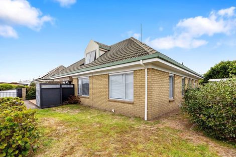 Photo of property in 4/10 Ranch Road, Mount Maunganui, 3116
