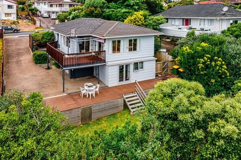 Photo of property in 28 Lewisham Street, Highland Park, Auckland, 2010