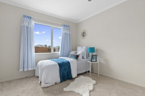 Photo of property in 18 Piwakawaka Court, Rototuna North, Hamilton, 3210