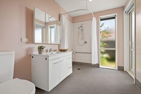 Photo of property in 21 Lenton Street, Aranui, Christchurch, 8061