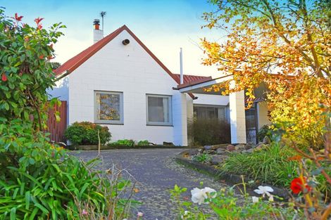Photo of property in 17 Queen Alexandra Street, Lansdowne, Masterton, 5810