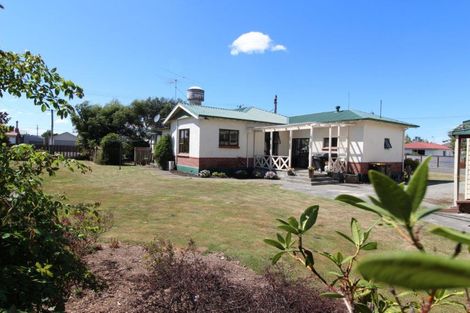 Photo of property in 14 Queen Street, Winton, 9720