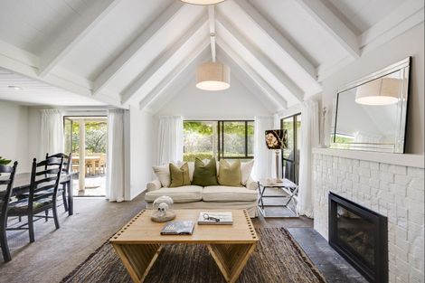 Photo of property in 89 Lane Road, Havelock North, 4130