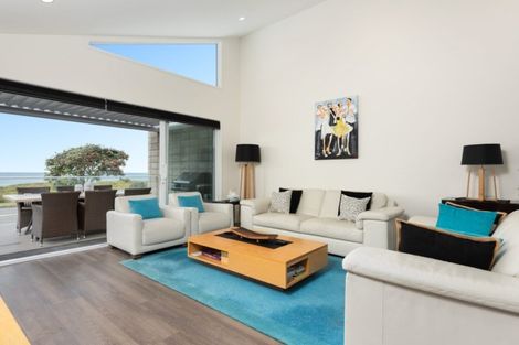 Photo of property in 173 Marine Parade, Mount Maunganui, 3116