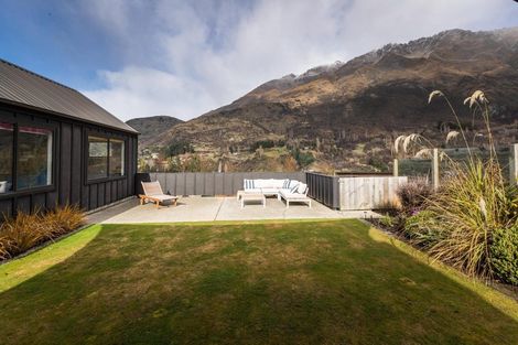 Photo of property in 3 Kincaid Place, Arthurs Point, Queenstown, 9371