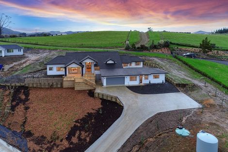 Photo of property in 17 Mcintosh Drive, Pokeno, 2471