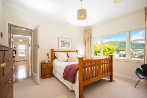 Photo of property in 111a Karori Road, Karori, Wellington, 6012