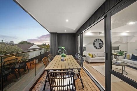 Photo of property in 13c Dominion Street, Takapuna, Auckland, 0622