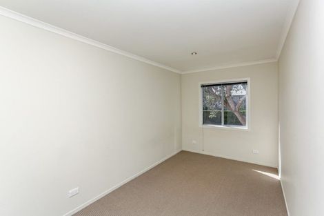 Photo of property in The Strand, 7/16 Ronald Street, Strandon, New Plymouth, 4312