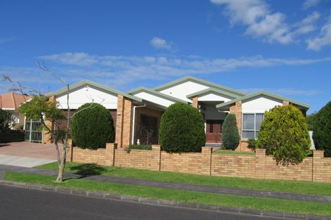 Photo of property in 17 Bronte Place, Somerville, Auckland, 2014