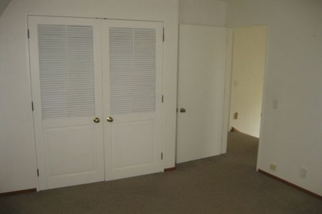 Photo of property in 2/27 Macdonald Crescent, Te Aro, Wellington, 6011