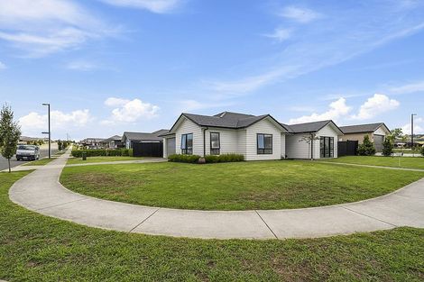 Photo of property in 52 Harriet Johnston Drive, Pokeno, 2402