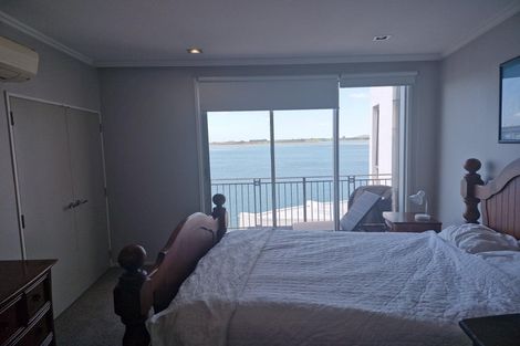 Photo of property in 2/51 Dive Crescent, Tauranga, 3110