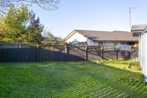 Photo of property in 2/6 Shera Street, Acacia Bay, Taupo, 3330