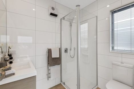 Photo of property in 4 Pepene Avenue, Takanini, 2112