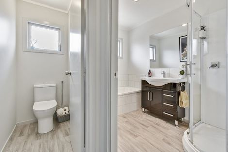 Photo of property in 3/150 Porchester Road, Papakura, 2110