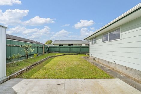 Photo of property in 2/15 Gemstone Drive, Birchville, Upper Hutt, 5018