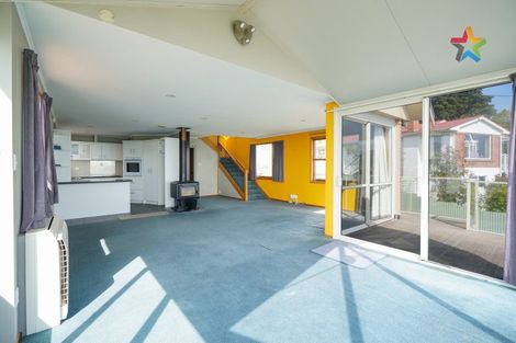 Photo of property in 14 Marine Parade, Bluff, 9814