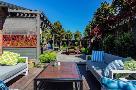 Photo of property in 2 Guinness Crescent, Ilam, Christchurch, 8041