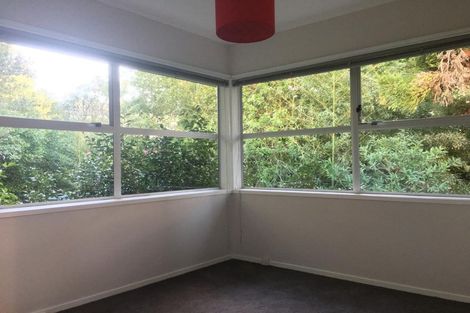 Photo of property in 25 Walnut Lane, Browns Bay, Auckland, 0630