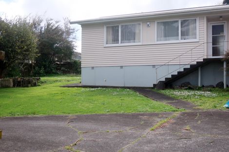 Photo of property in 6 Mcquarrie Avenue, Wattle Downs, Auckland, 2103