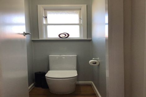 Photo of property in 4 Lochee Road, Upper Riccarton, Christchurch, 8041