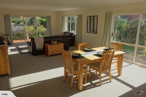 Photo of property in 393 Te Moana Road, Waikanae, 5036