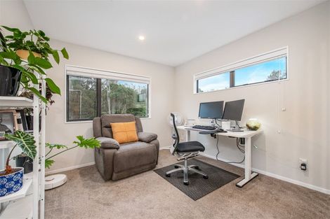 Photo of property in 11 Kaimai Avenue, Massey, Auckland, 0614