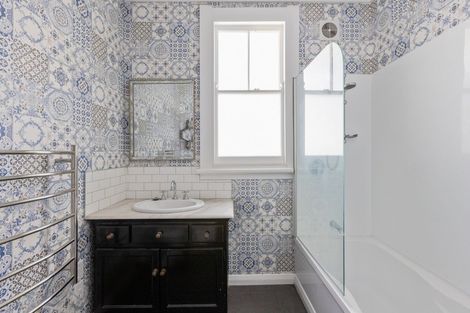 Photo of property in 146 Vigor Brown Street, Napier South, Napier, 4110