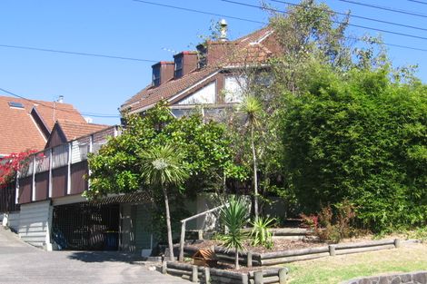 Photo of property in 1/499 Beach Road, Murrays Bay, Auckland, 0630