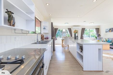 Photo of property in 1/62 Stapleford Crescent, Browns Bay, Auckland, 0630