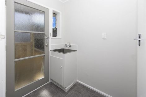 Photo of property in 1/20 Gladys Avenue, Glenfield, Auckland, 0629