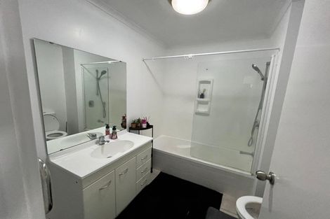 Photo of property in 13 Sandwick Drive, Weymouth, Auckland, 2103