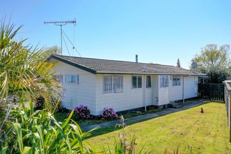 Photo of property in 6 Matipo Place, Edgecumbe, 3120