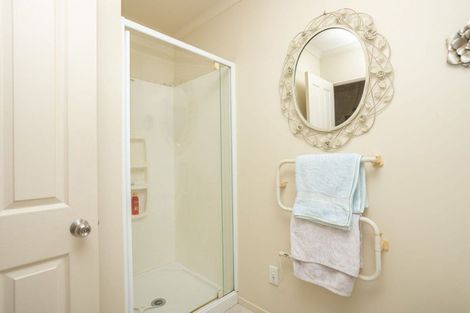 Photo of property in 28 Cowper Side Road, Dannevirke, 4976