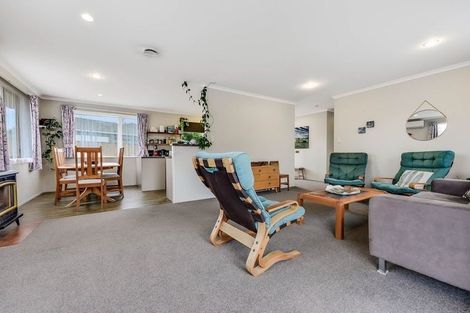 Photo of property in 28 Antrim Place, Nawton, Hamilton, 3200