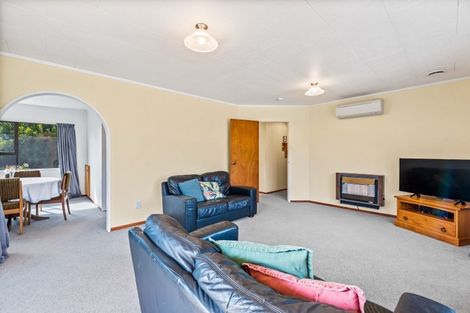 Photo of property in 72 Kapanui Road, Waikanae, 5036